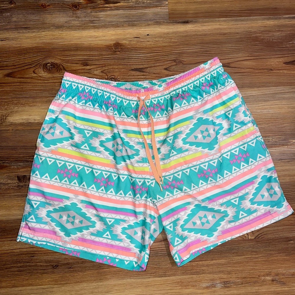 Men’s Chubbies swim trunk!